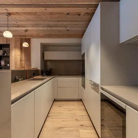 Antares Ursa 303 - Luxury Inski Out Apartment Meribel